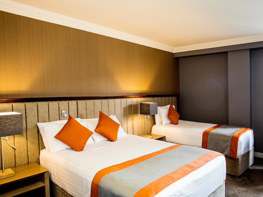 Midlands Park Hotel 16/82