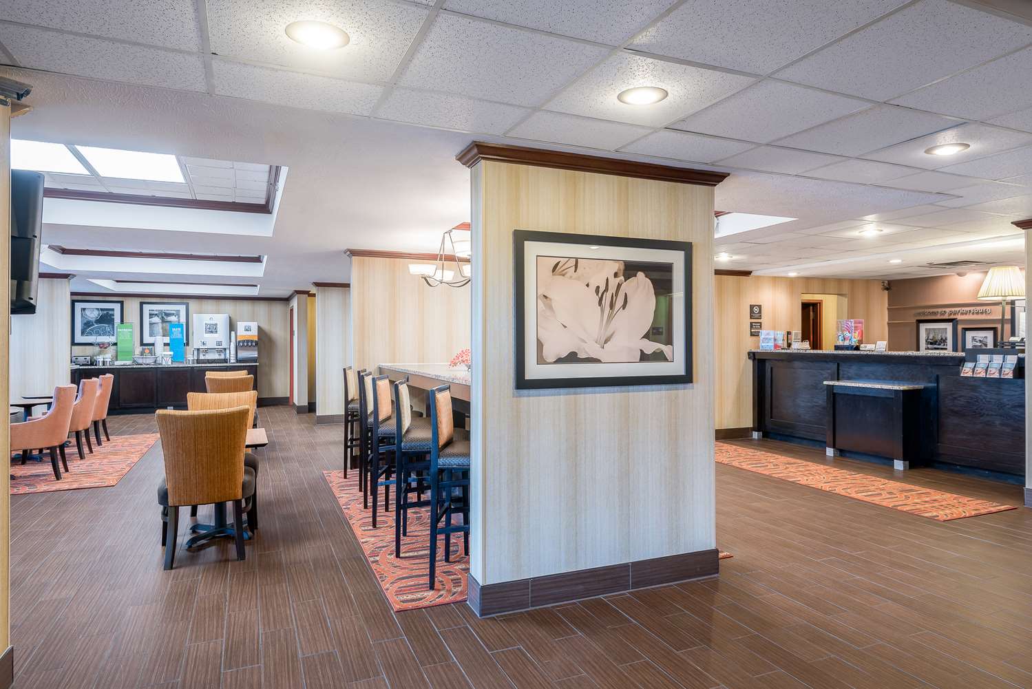 restaurant cafeteria