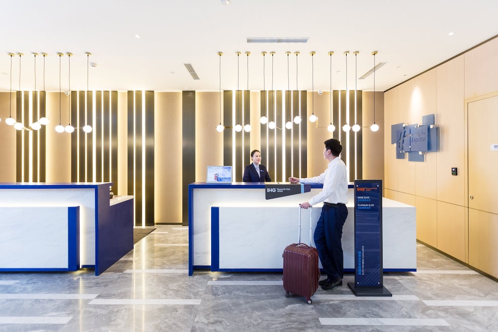 Holiday Inn Express XiAn Ancient Town West 7/57