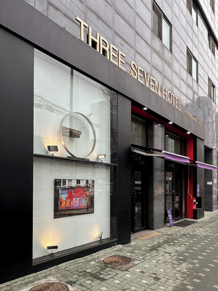 Three Seven Hotel 44/49