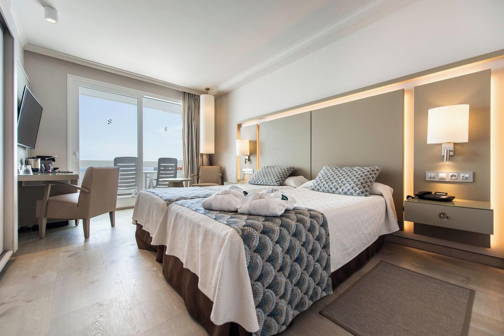 Up, Double Bed, Terrace