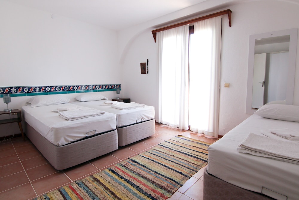 Marphe Hotel Suite and Villas 12/51