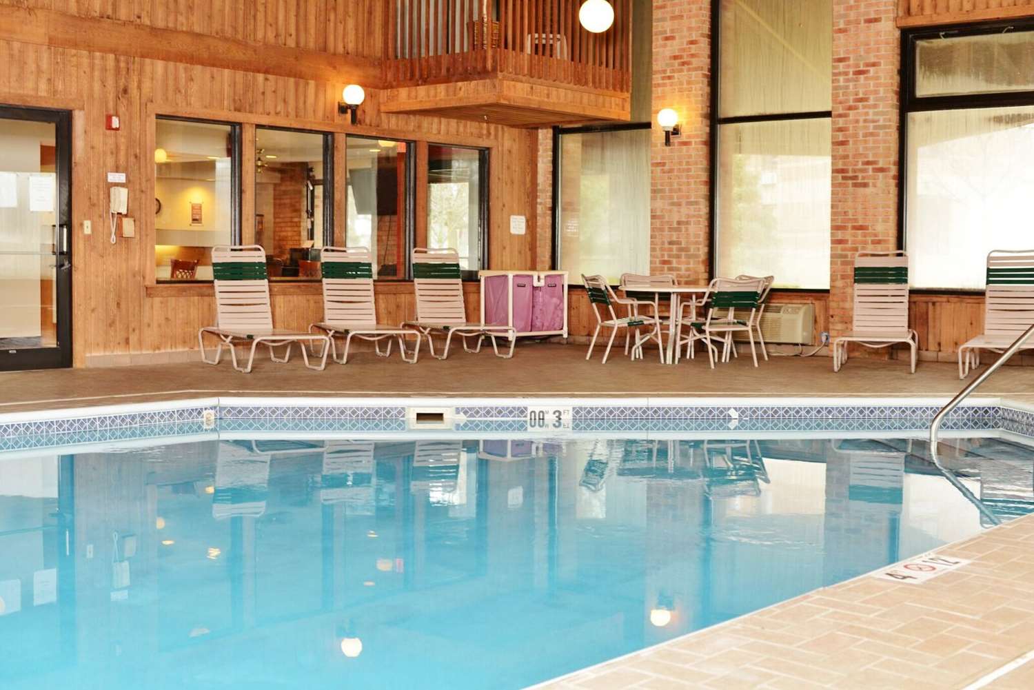 Country Hearth Inn & Suites Kenton 31/47
