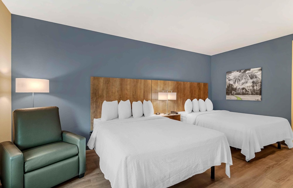 Extended Stay America Premier Suites- Jacksonville - Airport 13/40