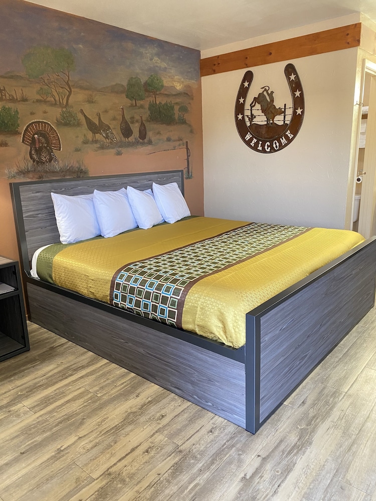 Americas Best Value Inn The Legends Inn 23/36
