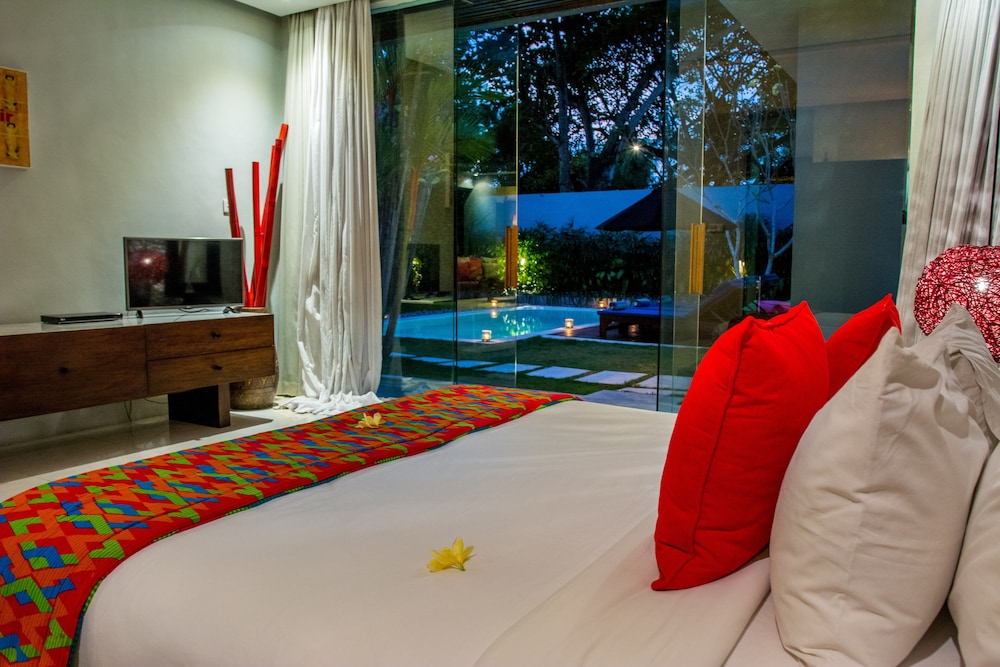 KEMBALI VILLAS 12/50