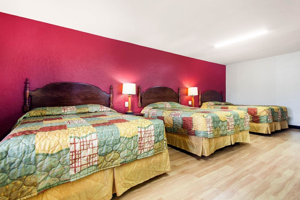 Rodeway Inn Pauls Valley 17/31