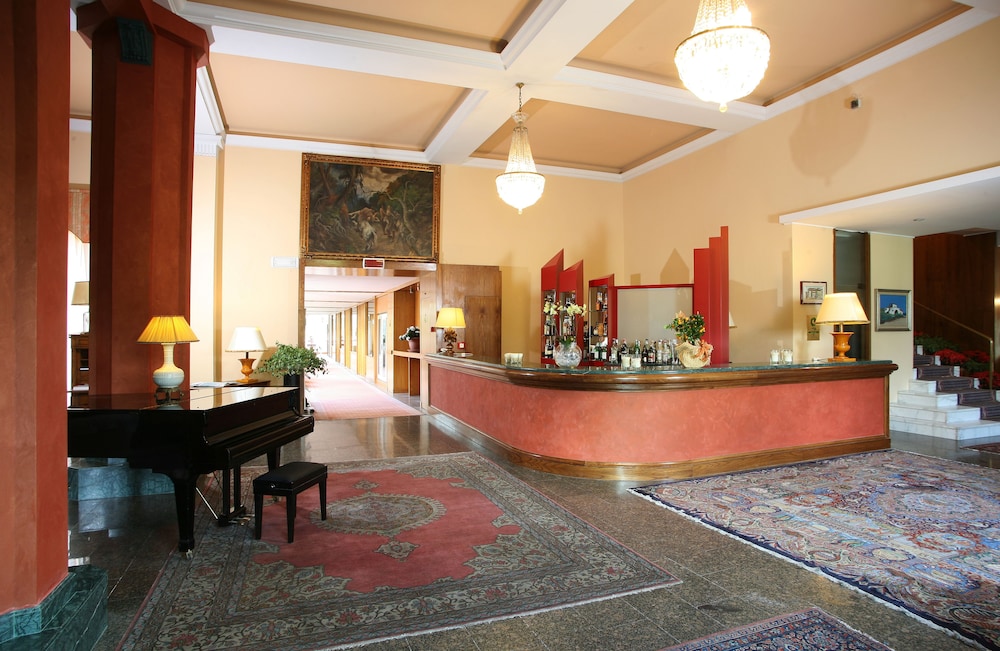 Grand Bellavista Palace 7/50