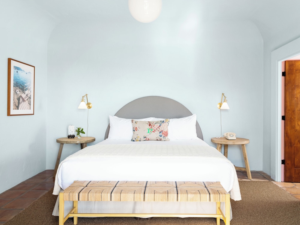 Apartment, King Bed, Balcony
