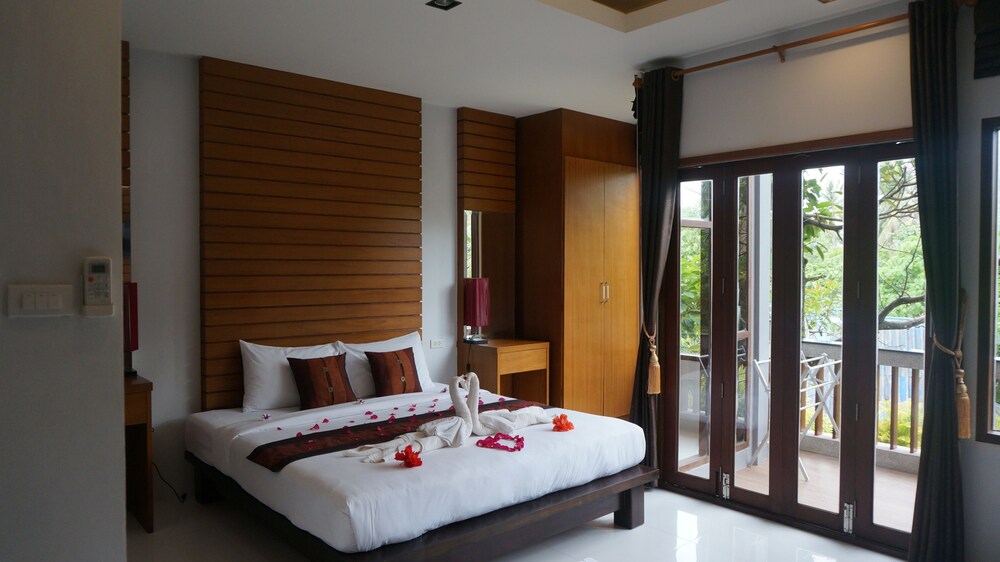 Lanta Intanin Resort 40/64