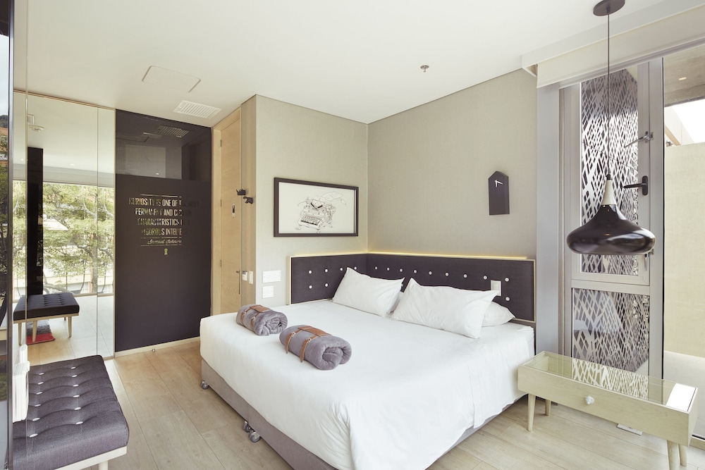 The Click Clack Hotel 21/64