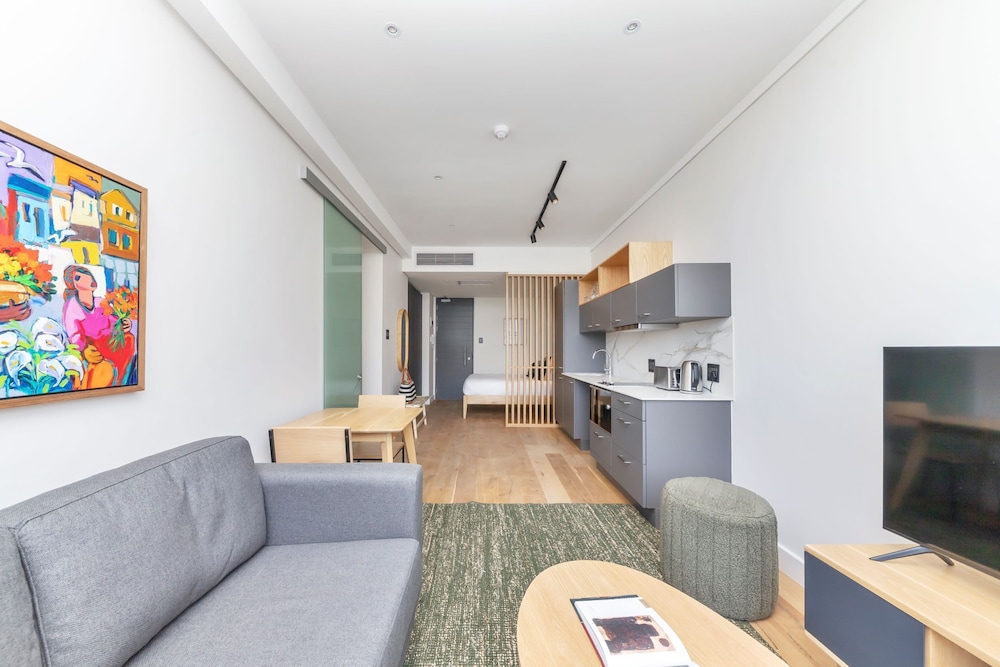 The Barracks 41/56