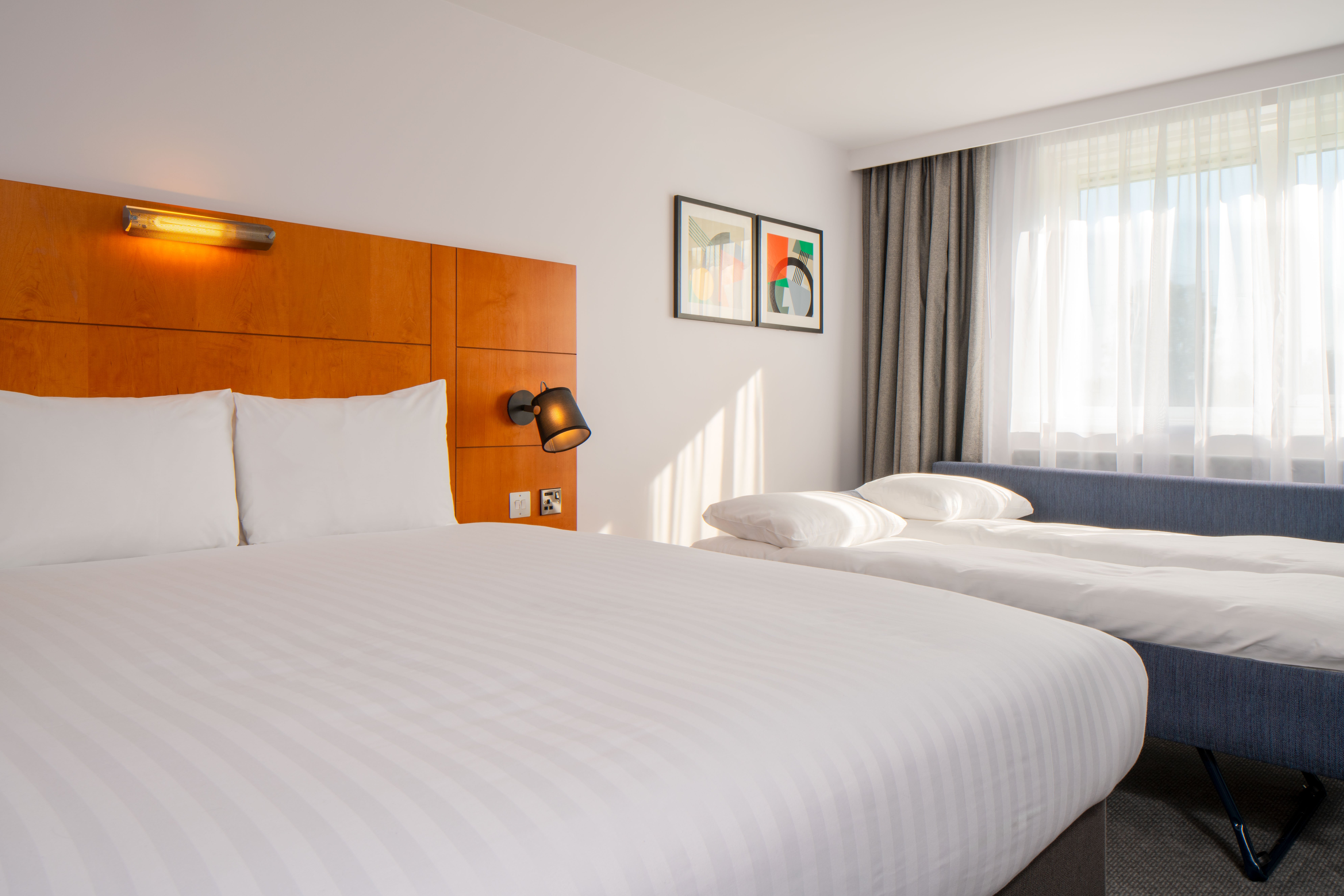 HOLIDAY INN BRISTOL FILTON 11/50