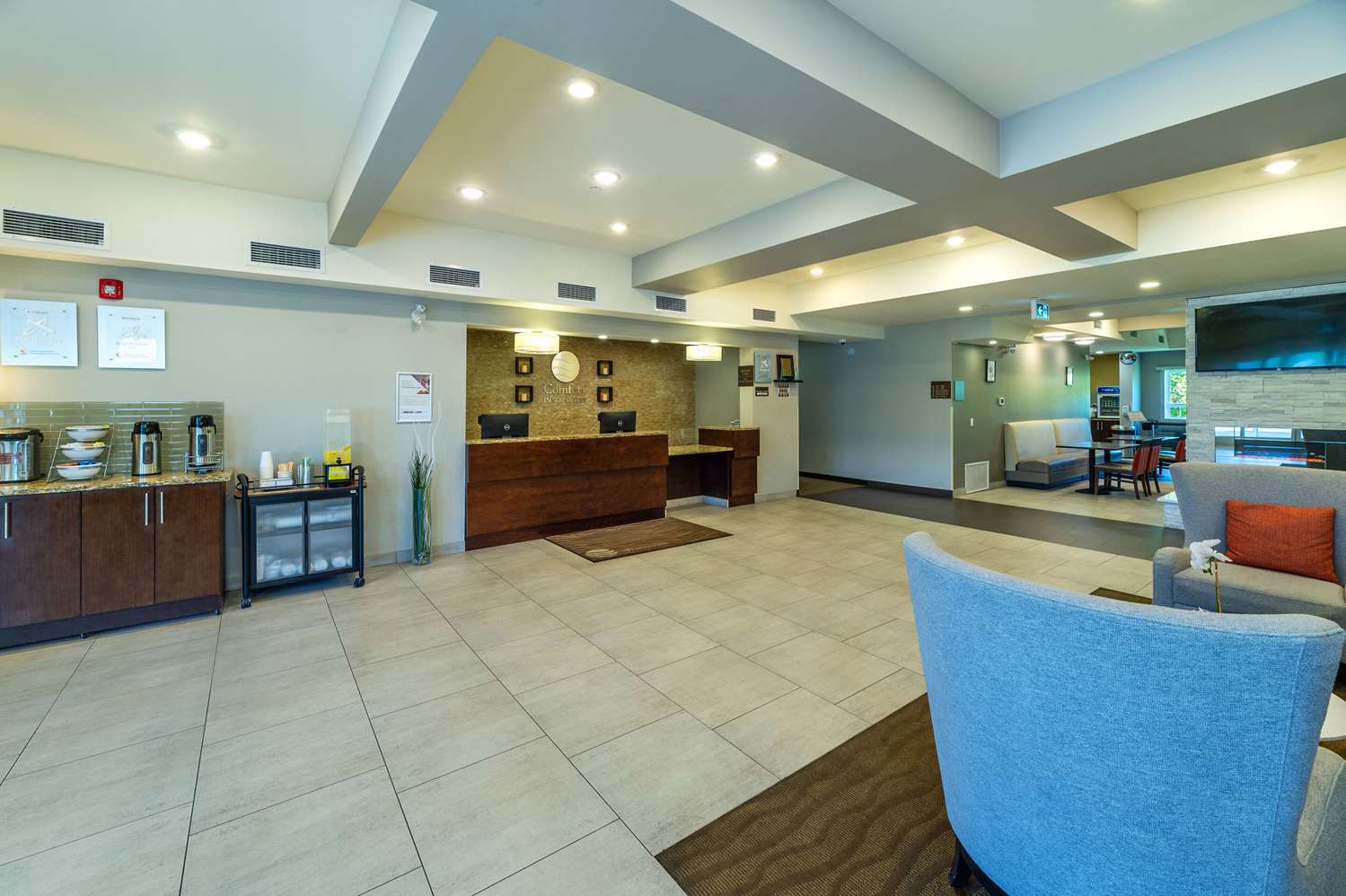 Comfort Inn & Suites Terrace 5/22