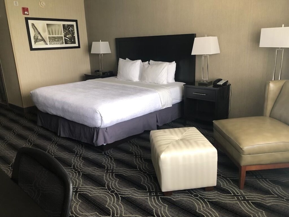 The Hotel Ml 33/57