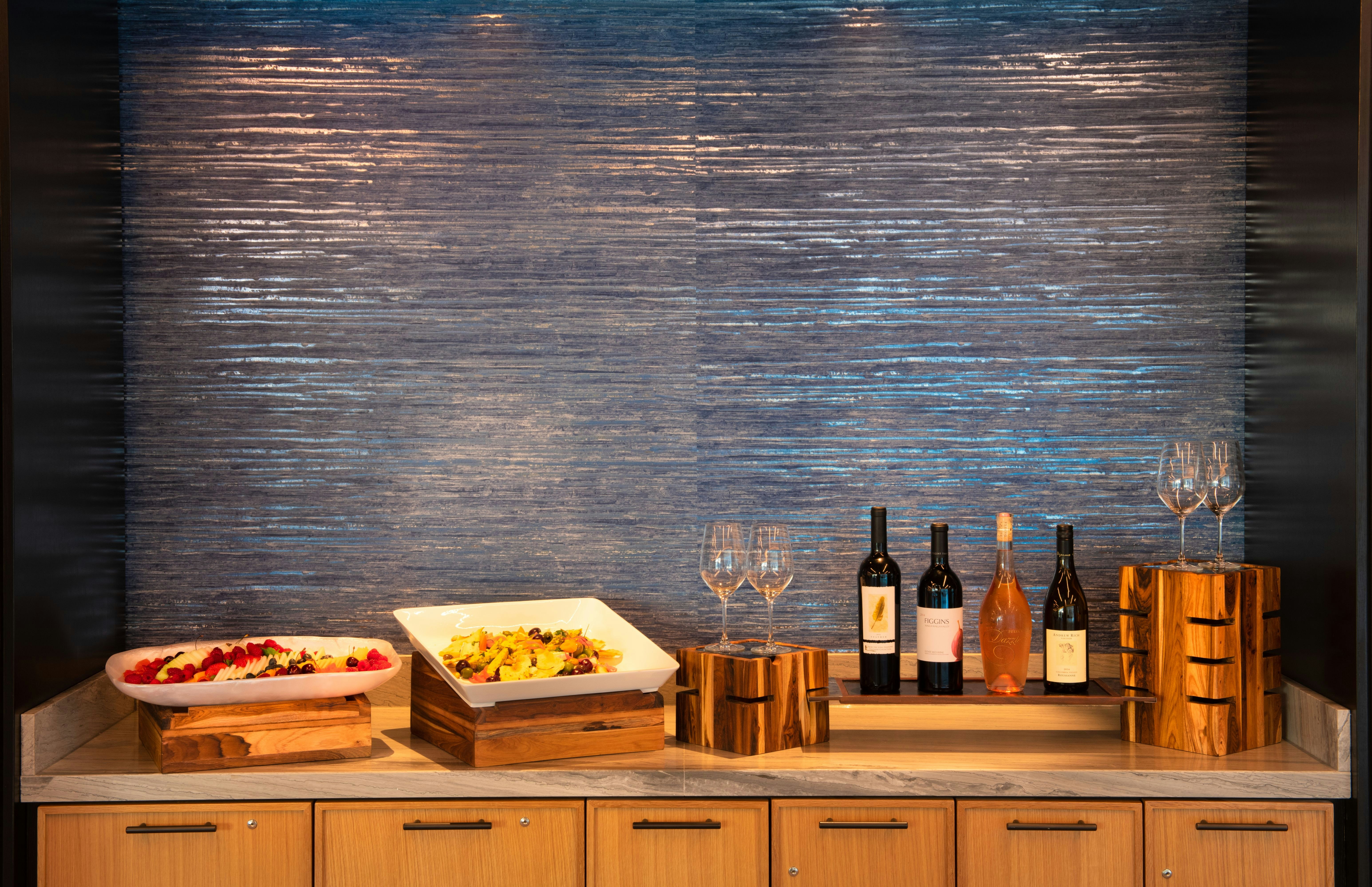 The Charter Hotel Seattle Curio Collection by Hilton 80/81