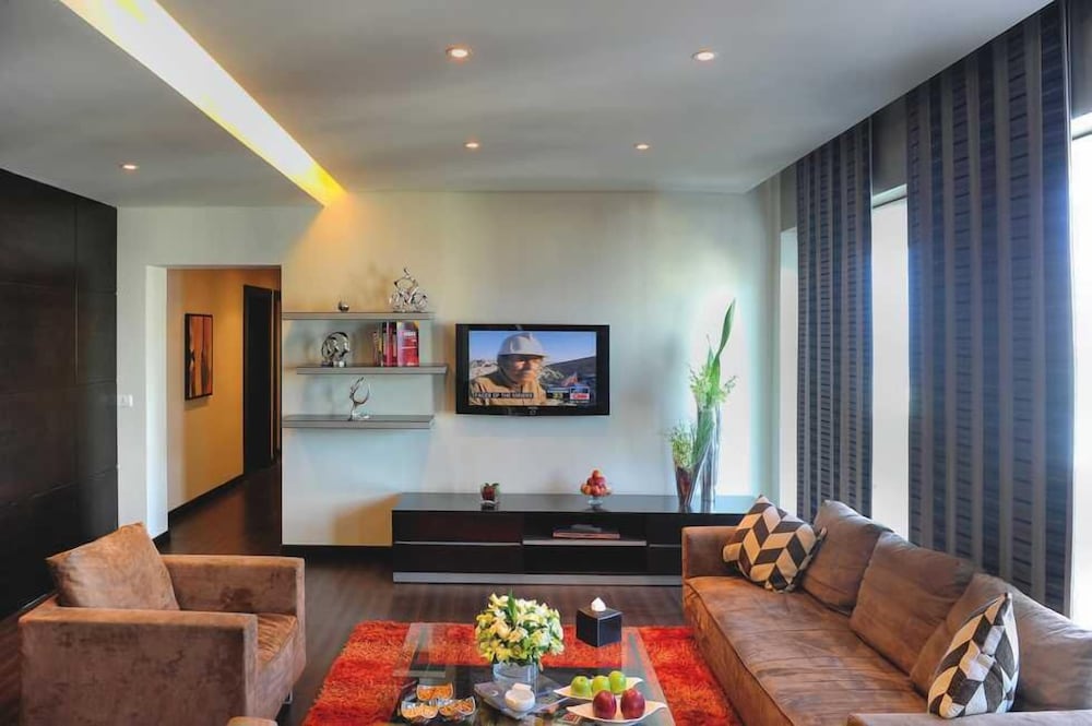 ORIENT QUEEN HOMES 22/49