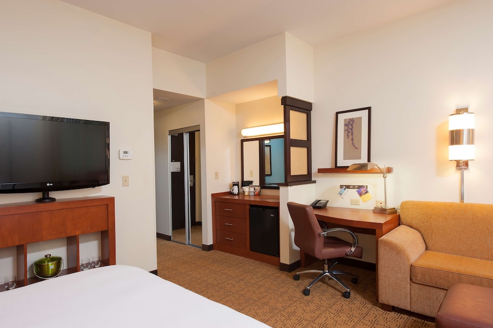Hyatt Place Des Moines Downtwn 40/45