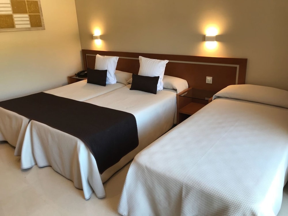 Hotel Santamarta 7/45