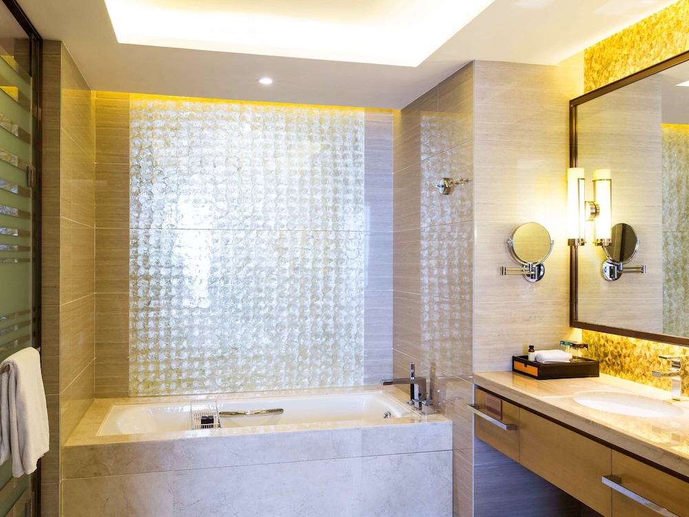 Pullman Changshu Leeman 30/78