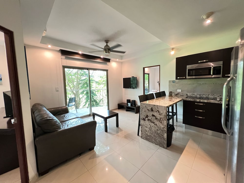 Oceano Boutique Hotel And Gallery 38/51