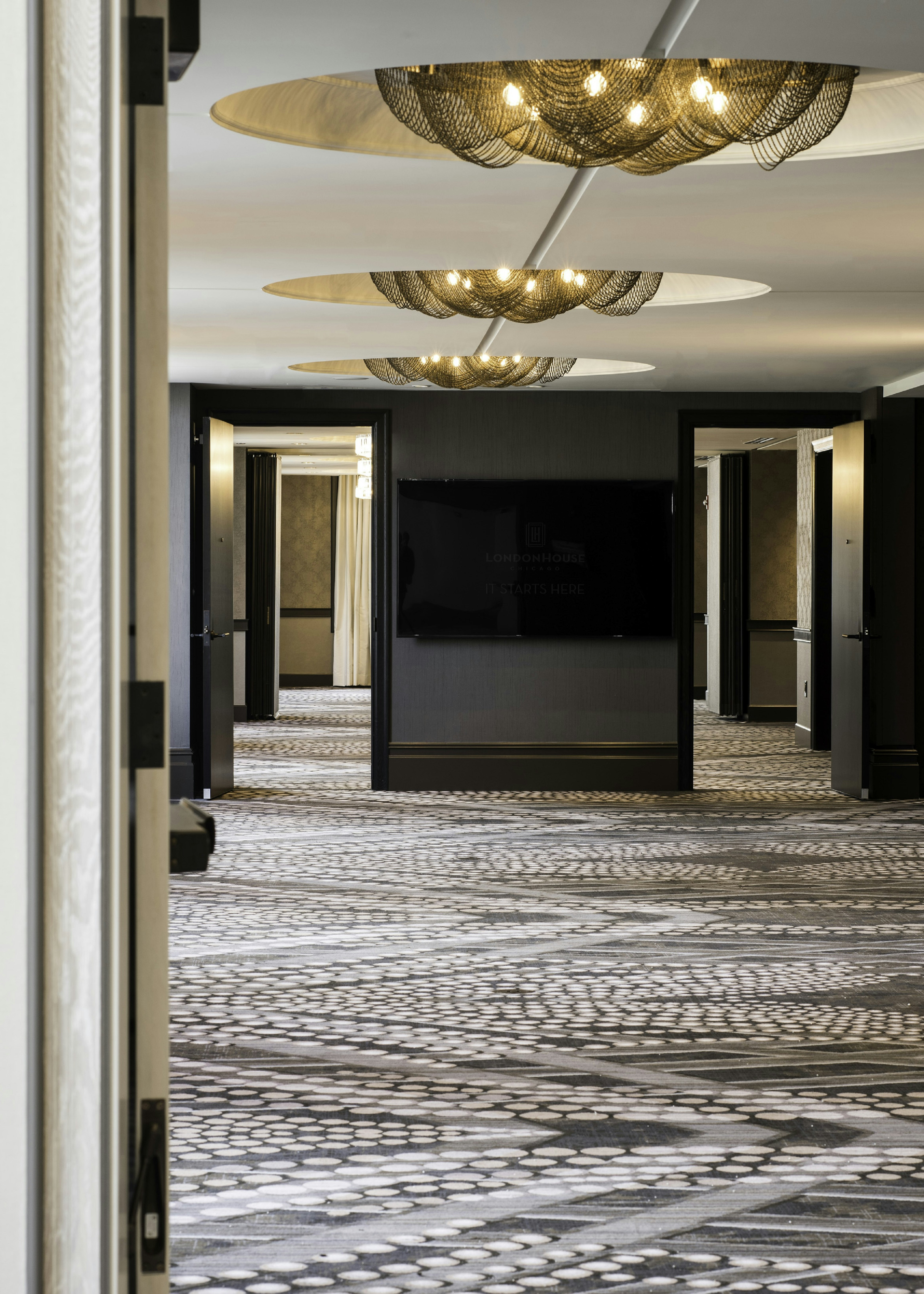 Lobby at Londonhouse Chicago Curio Collection By Hilton, CHICAGO - IL