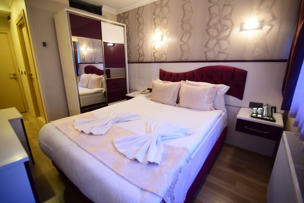 Ozdemir Palas Hotels 12/25