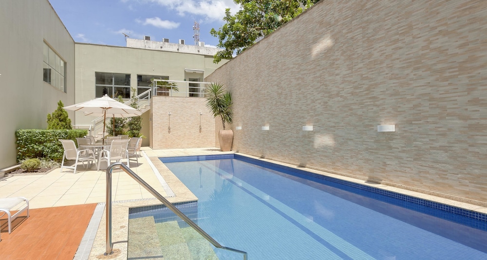 Ibis Styles Belem Nazare 34/63