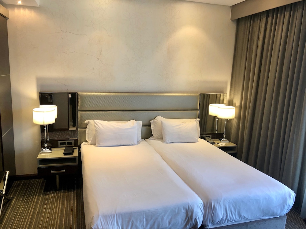 Standard, Twin Beds, Side Wing, High Floor