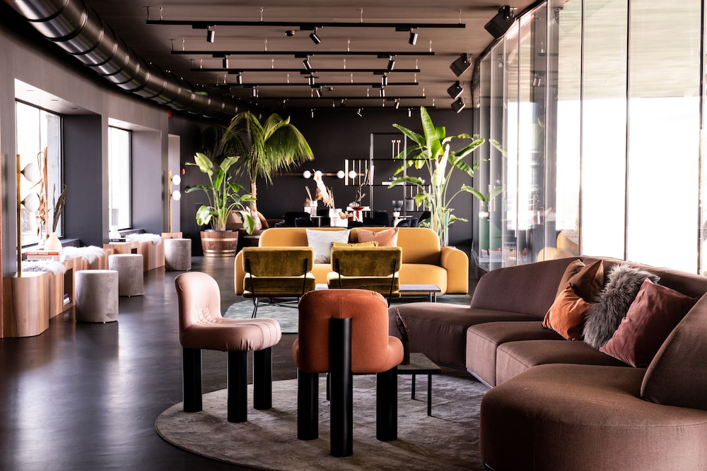 Litta Palace 54/76