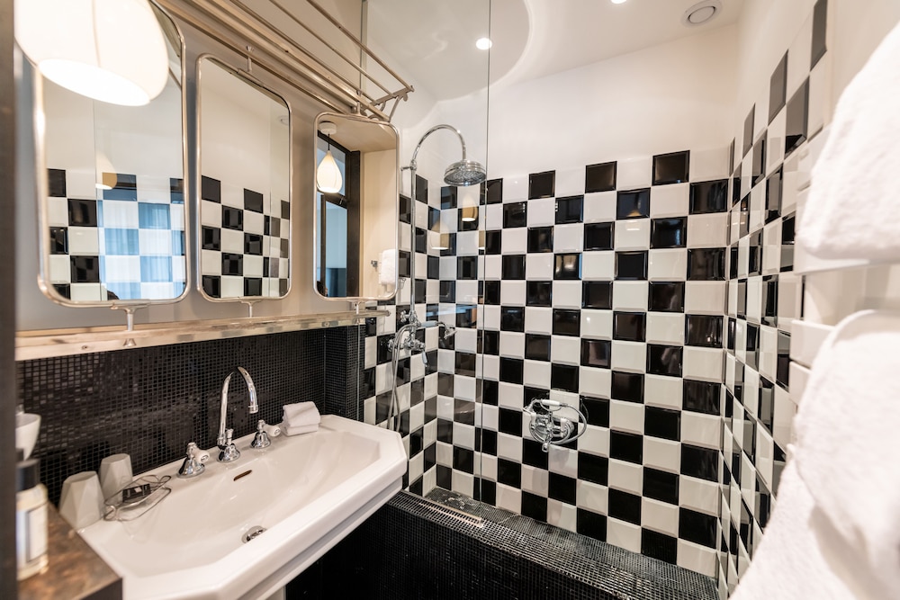 1er Etage Marais 5/61
