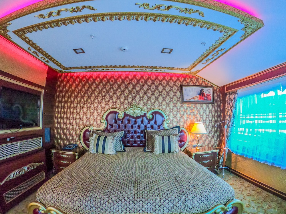 Vivaldi CE Gold Hotel 51/67