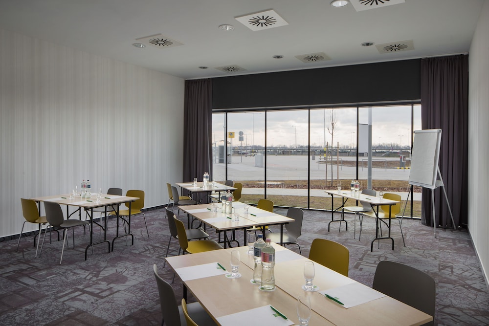 Ibis Styles Budapest Airport 42/64