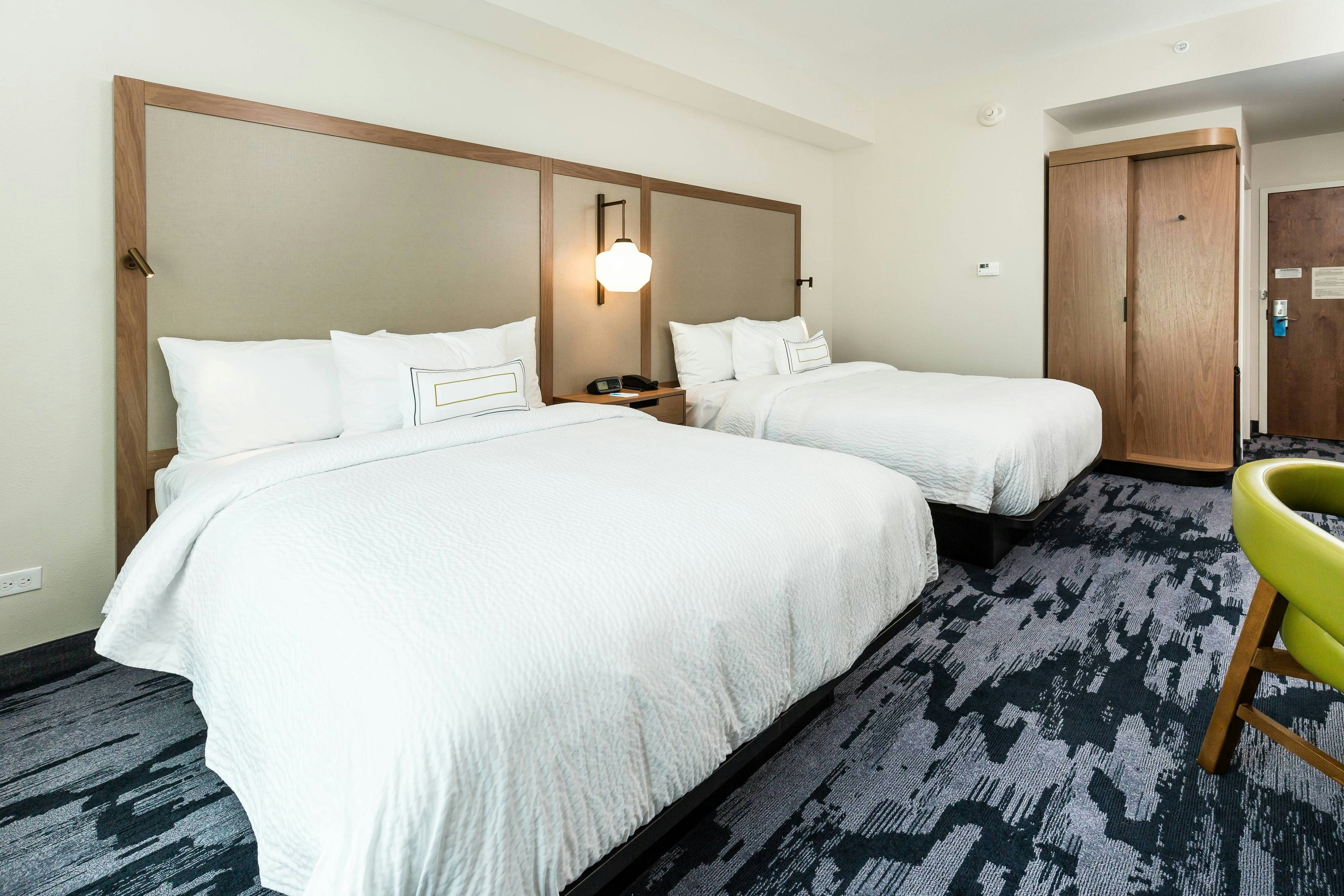 room, 2 queen beds