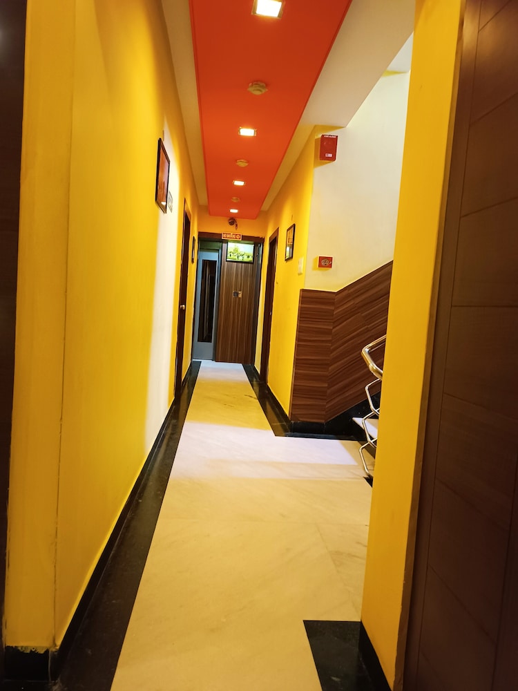 Hotel Mulberry, Kolkata 14/25