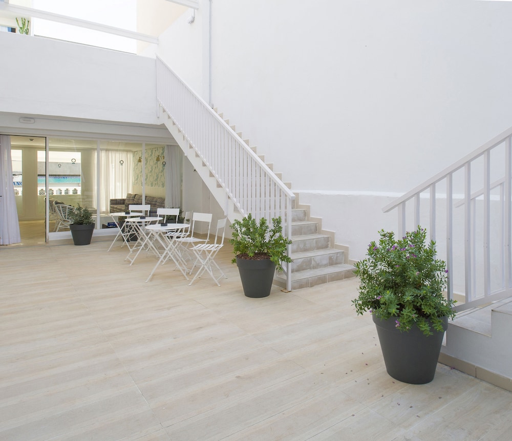 Hotel Vibra Lei Ibiza 26/40