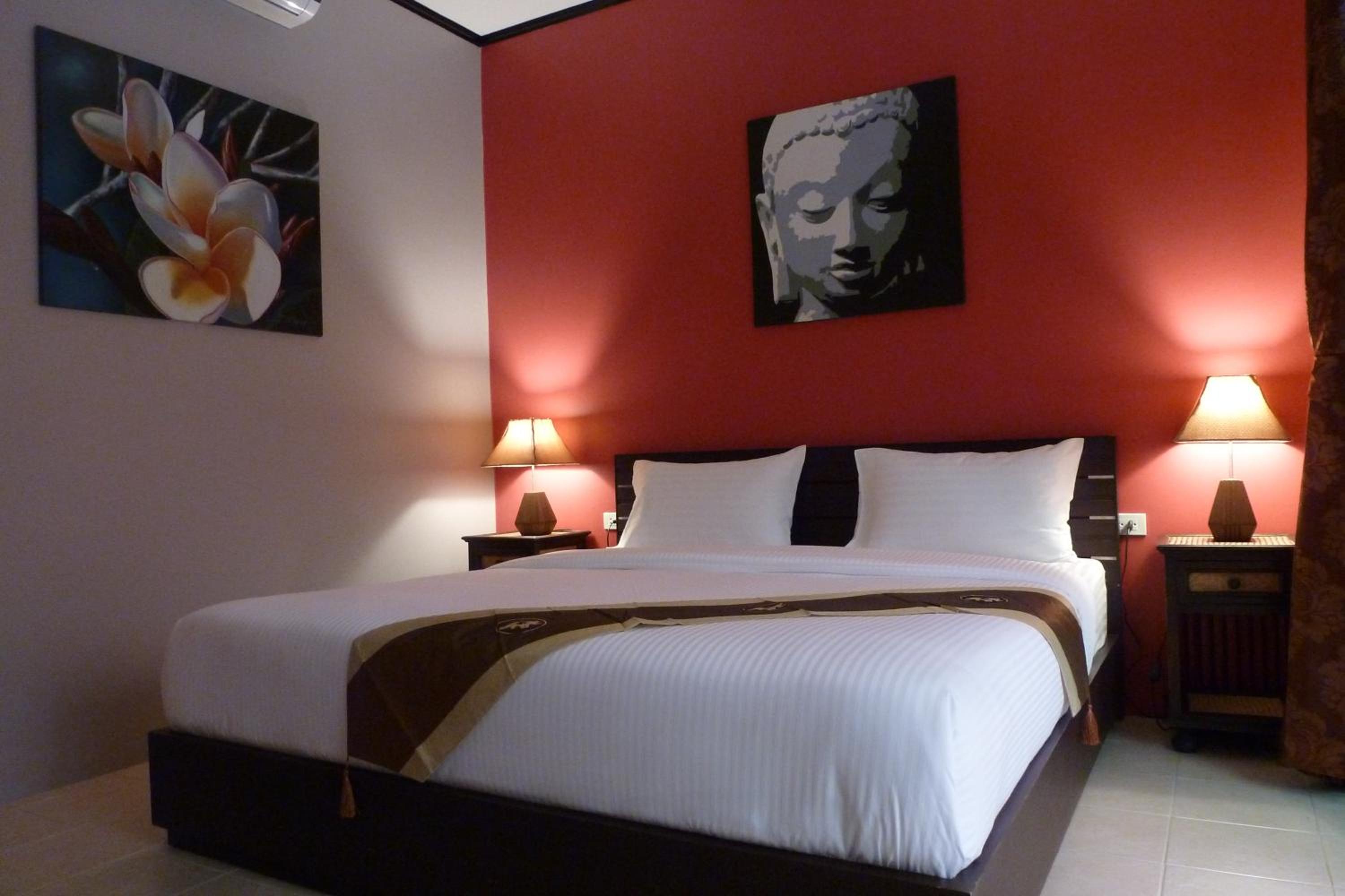 Ma Maison Boutique Hotel in Phuket 13/35