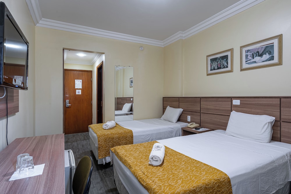 Hotel Carlton Plaza Sao Jose dos Campos 12/50
