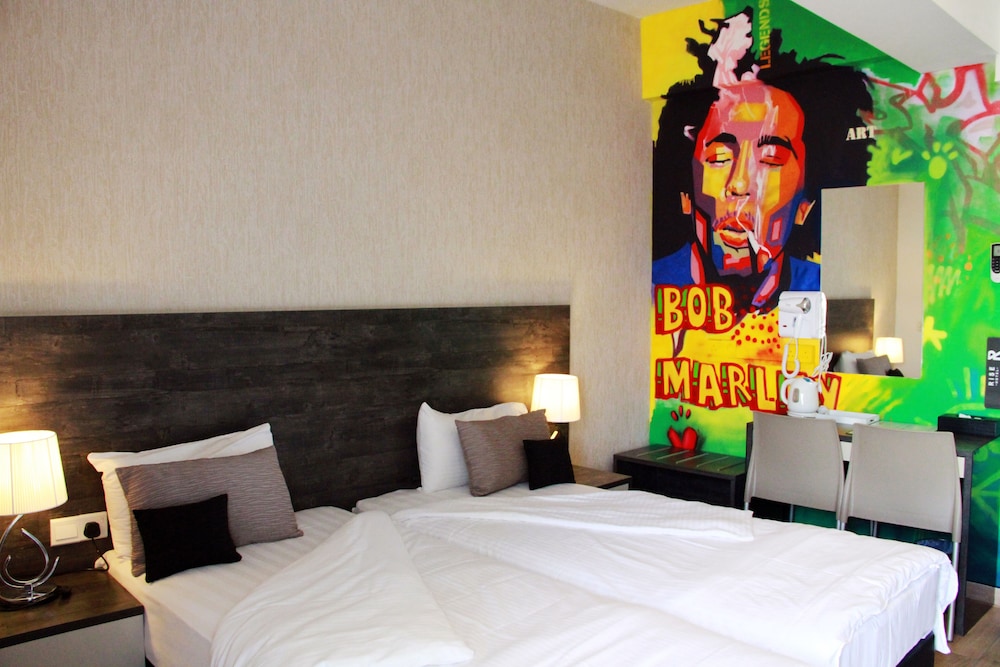 Rise Street Art Hotel 19/63