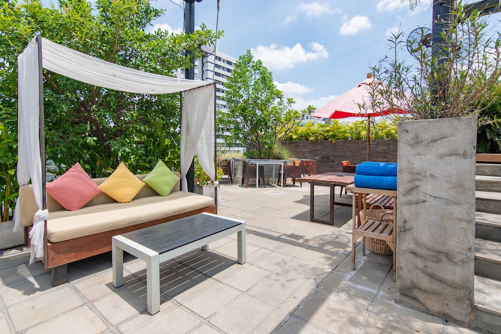 Galleria 10 Hotel Bangkok 37/56