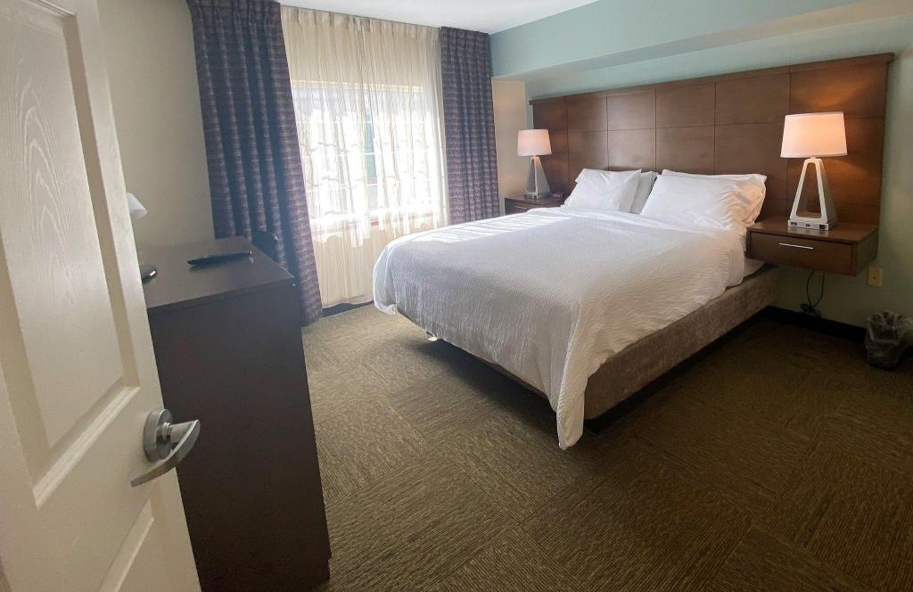 1 Bedroom, Suite, Queen Bed, Accessible