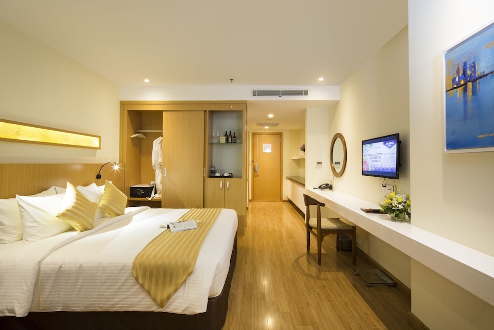 Starcity Bayfront Nha Trang Hotel 19/76