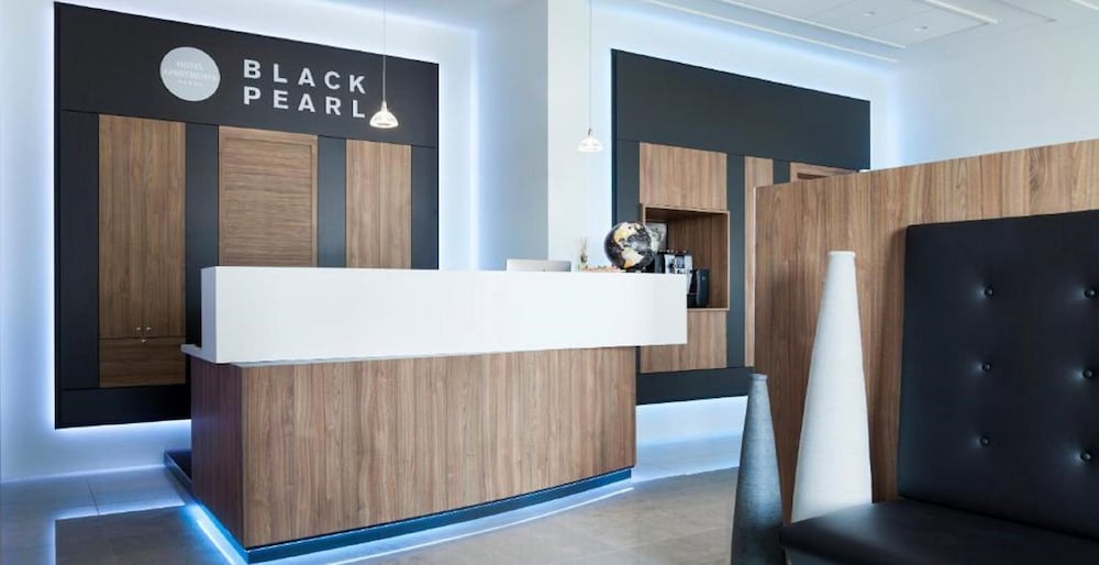 Black Pearl Luxury Apartments 9/67
