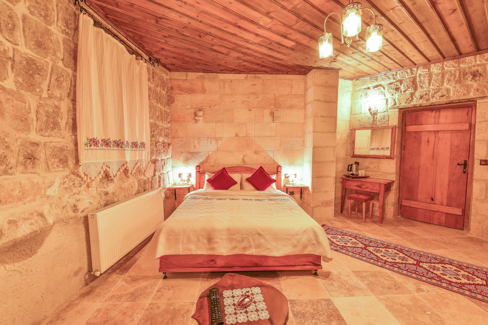 Mosaic Cave Hotel 23/50