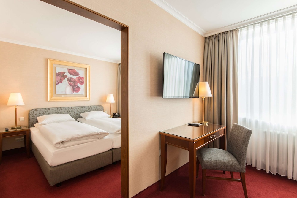 Best Western Plus Hotel St. Raphael 12/48