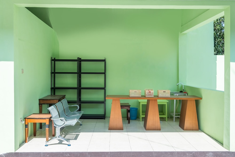 OYO 1399 Cemara Residence Syariah 10/39