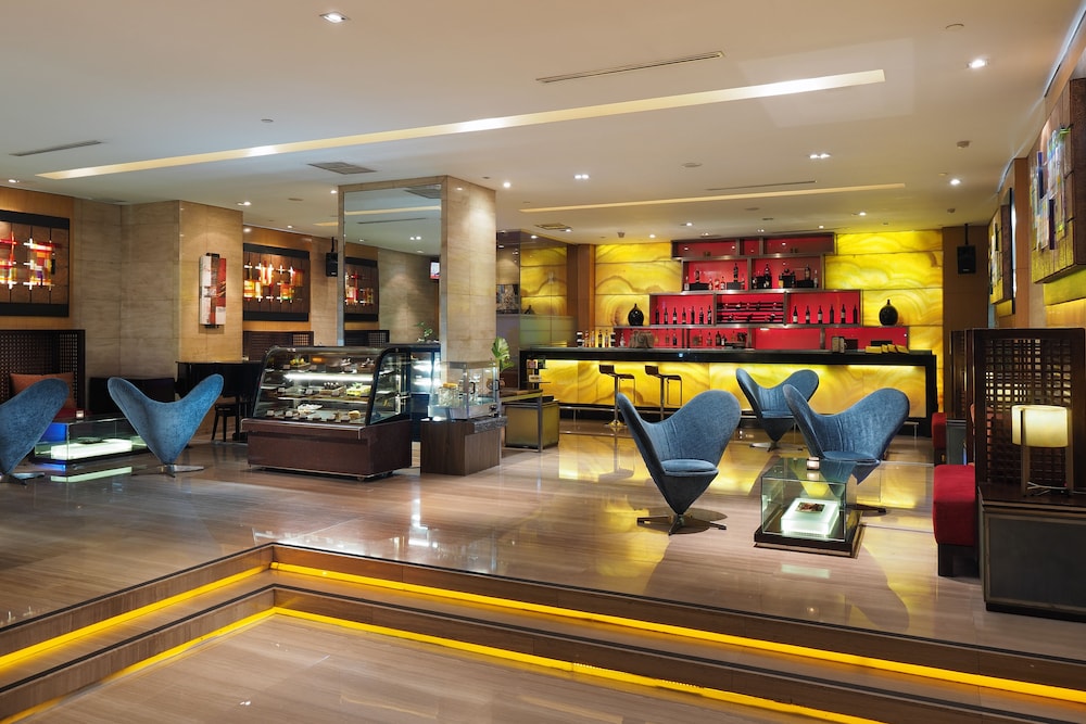 Cambridge Hotel Medan (ex Grand Swiss Belhotel Medan) 9/71