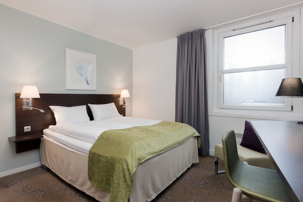 Compact, Double Bed