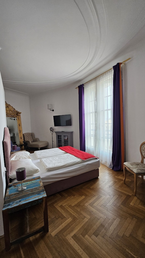 Hotel Pension Museum 20/63