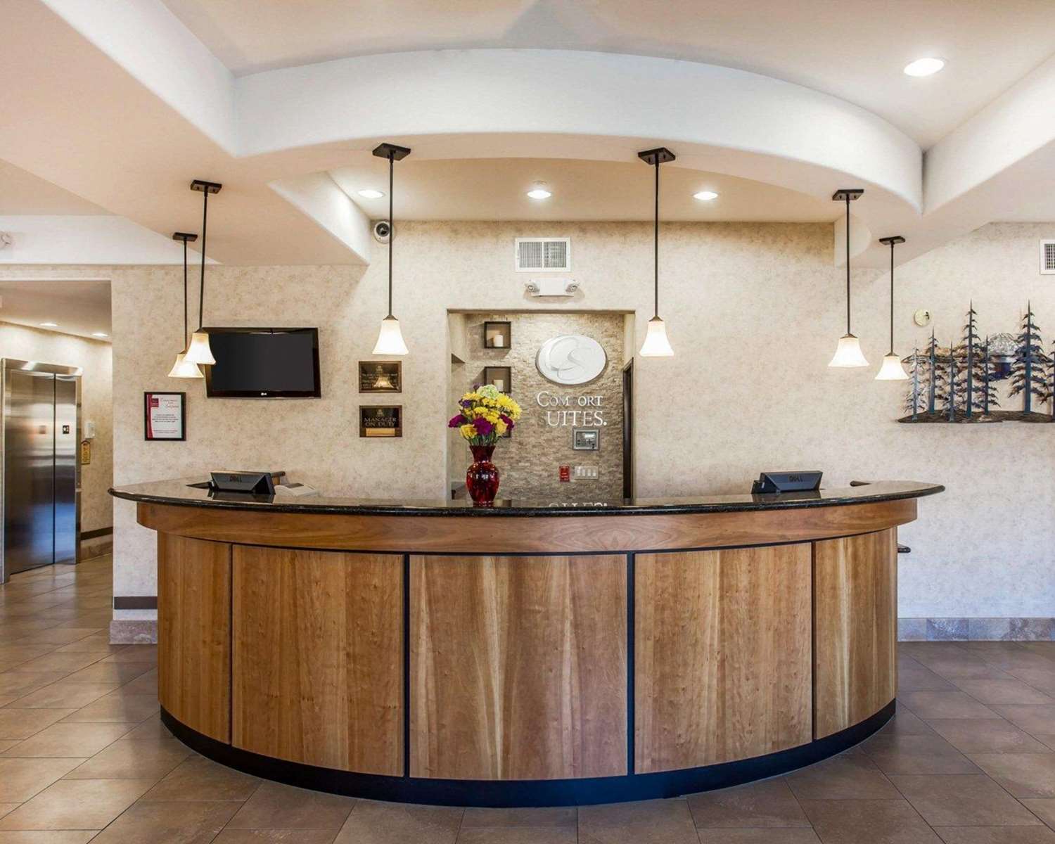 Comfort Suites Wenatchee Leavenworth 2/22